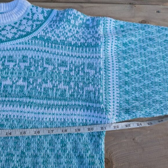 Vintage Lady Foot Locker Green and White Knit Crewneck Made in Korea Size Medium - Picture 6 of 8